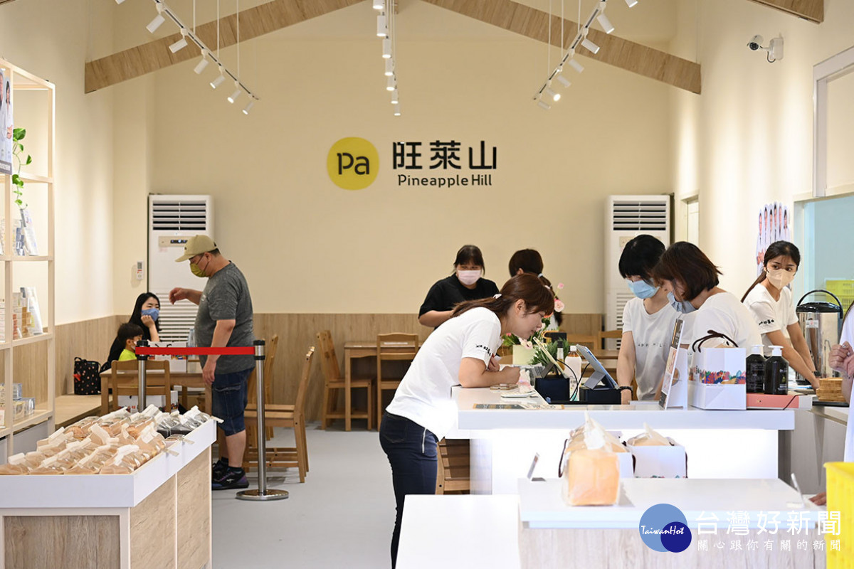 旺萊山第11家分店「民雄工業店」今天同步盛大開幕／陳致愷攝影