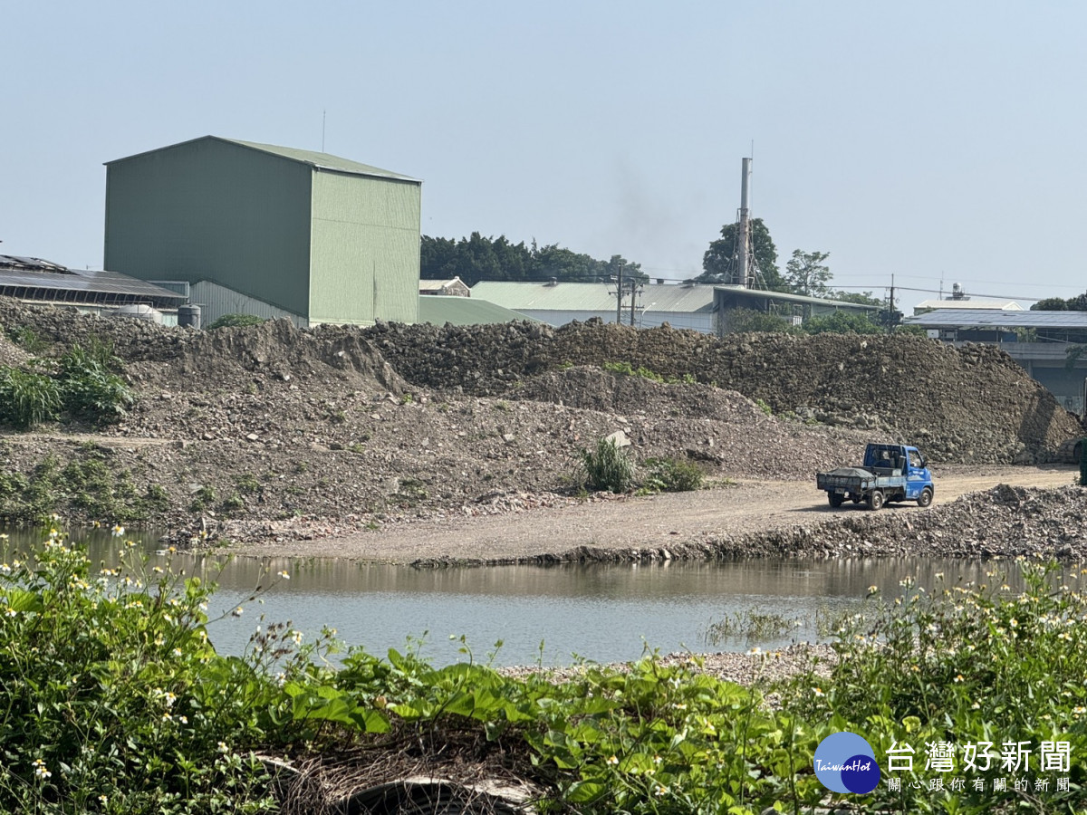 台南是環保蟑螂的天堂？　議員林燕祝爆料：仁德和官田又有毒廢物入侵農地、魚塭