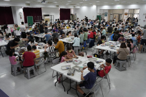 南投市公所的丟包企劃吸引許多親子參與全程沸騰無比。（南投市公所提供）