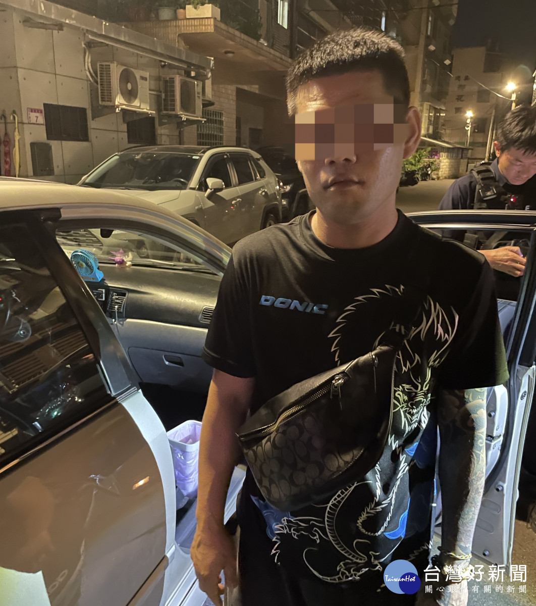 警方擴大調閱沿線監視錄影畫面，迅速於3小時內將涉案人帶回釐清案情。