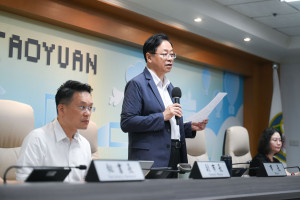 張市長主持市政會議。