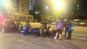 楊梅警持續執行靜桃專案，強力取締改裝噪音車。