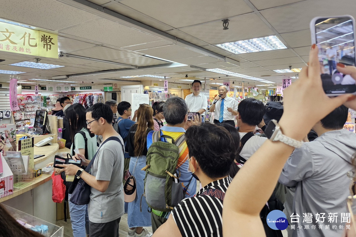 桃園市副市長蘇俊賓出席「收藏故事，續寫記憶」座談會。