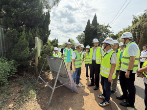 市長視察楊梅區高新街口瓶頸打通工程。