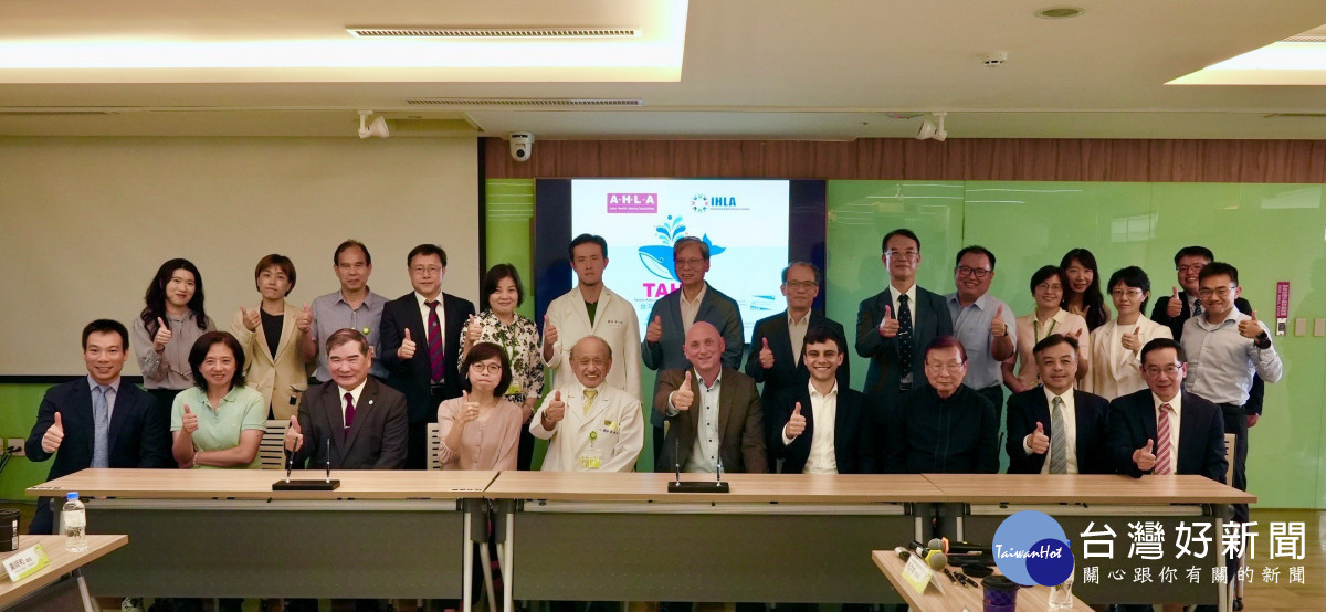 台灣健康識能與傳播學會在彰化秀傳成立辦公室　<br />
，推廣預防醫學不遺餘力。圖／秀傳提供