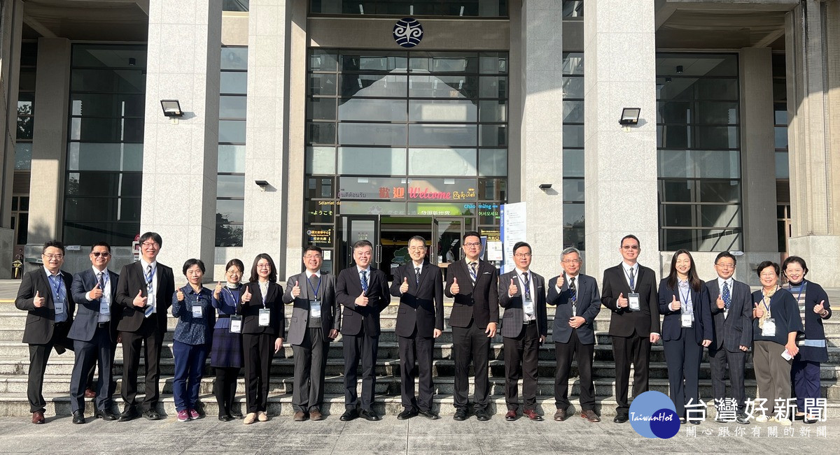 高等教育評鑑暨大主管合影。（暨大提供）