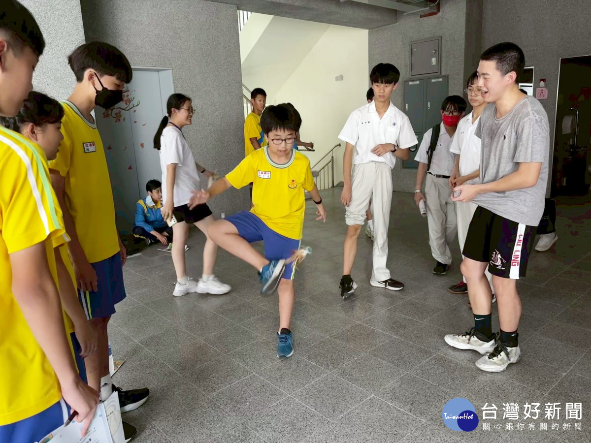 桃園市國民中學資賦優異學生        智慧小鐵人競賽決賽
