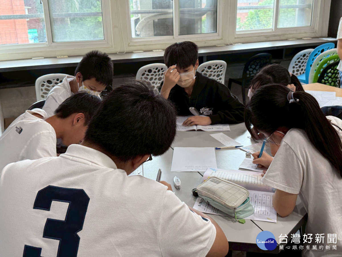 桃園市國民中學資賦優異學生        智慧小鐵人競賽決賽