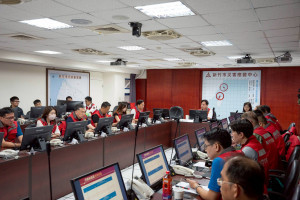 因應丹娜絲颱風來襲，邱臣遠代理市長召開第二次工作會議。