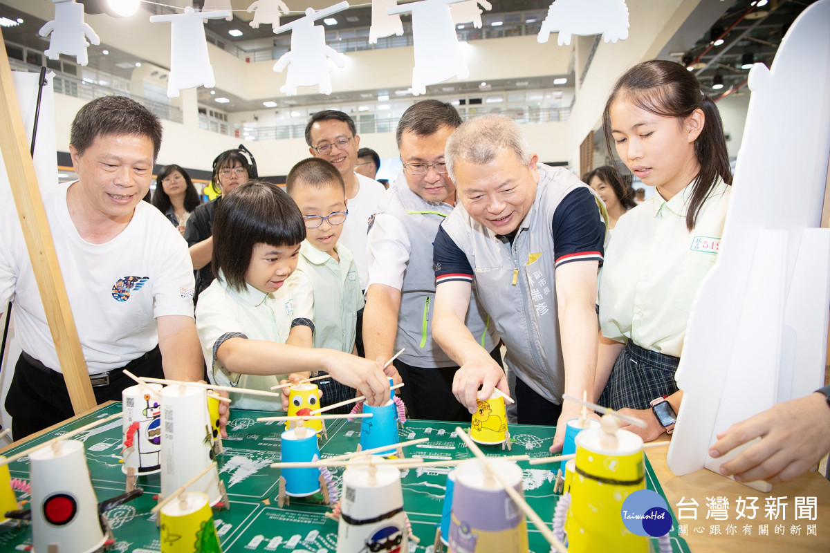 林瑞彥體驗科學攤位／嘉義市府提供