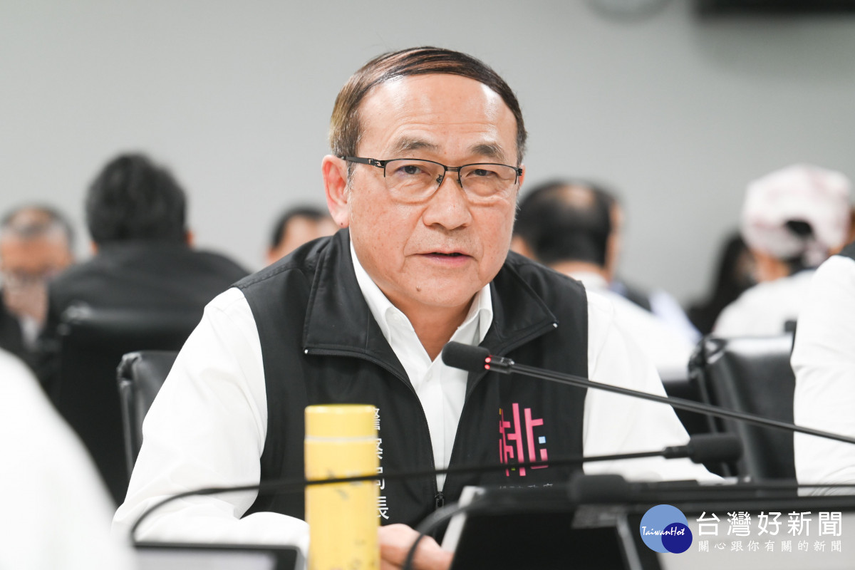 警察局吳局長說明智慧轉型規劃。