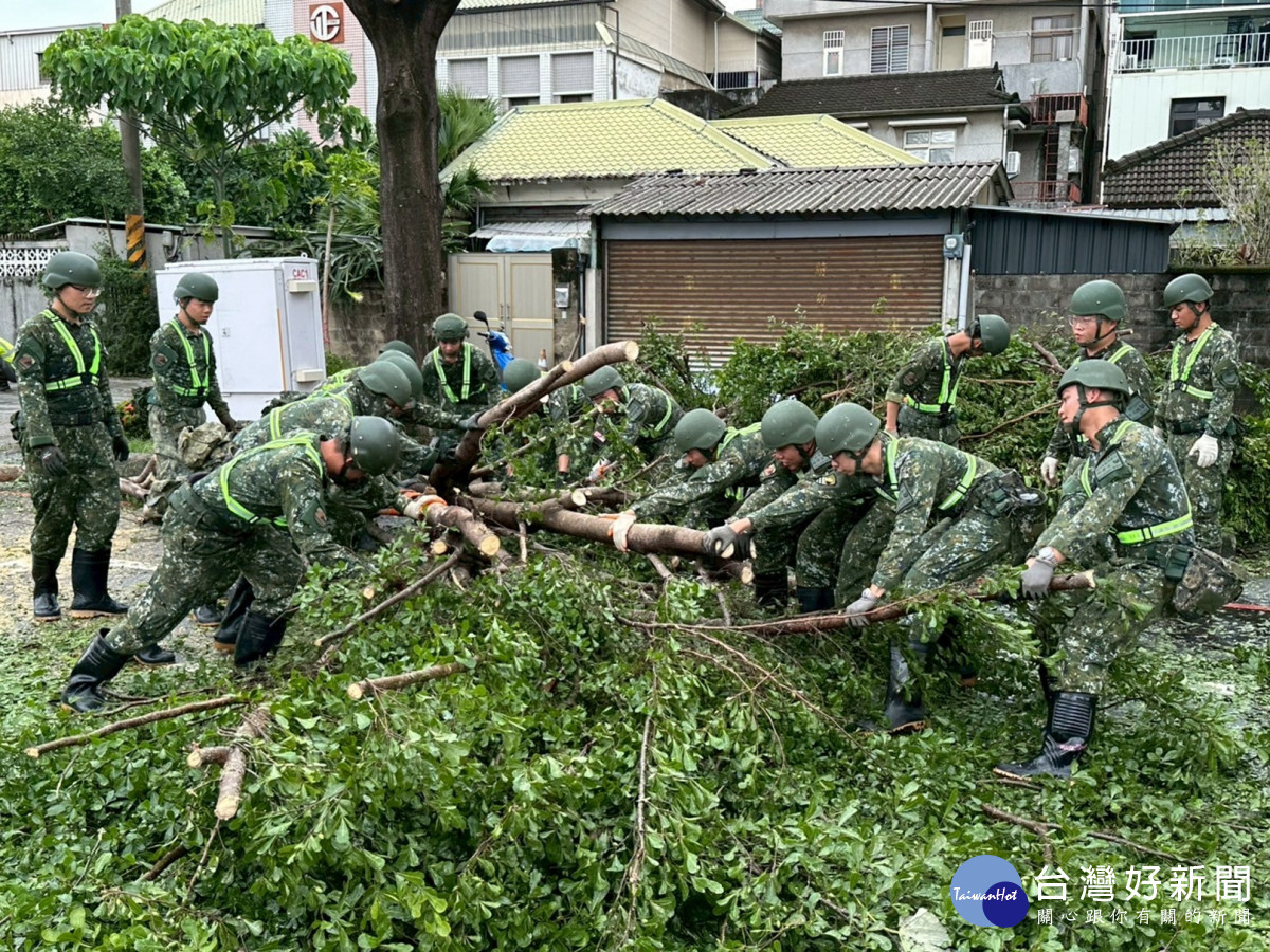 國軍協助清理與修復作業／嘉義市府提供