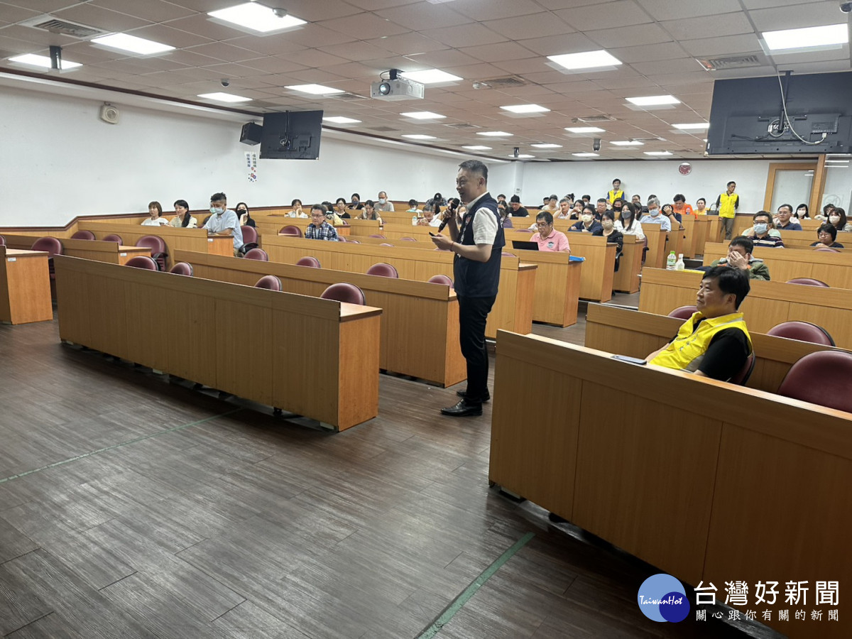 中壢警分局長攜手萬能科技大學，共築識詐智慧防線。