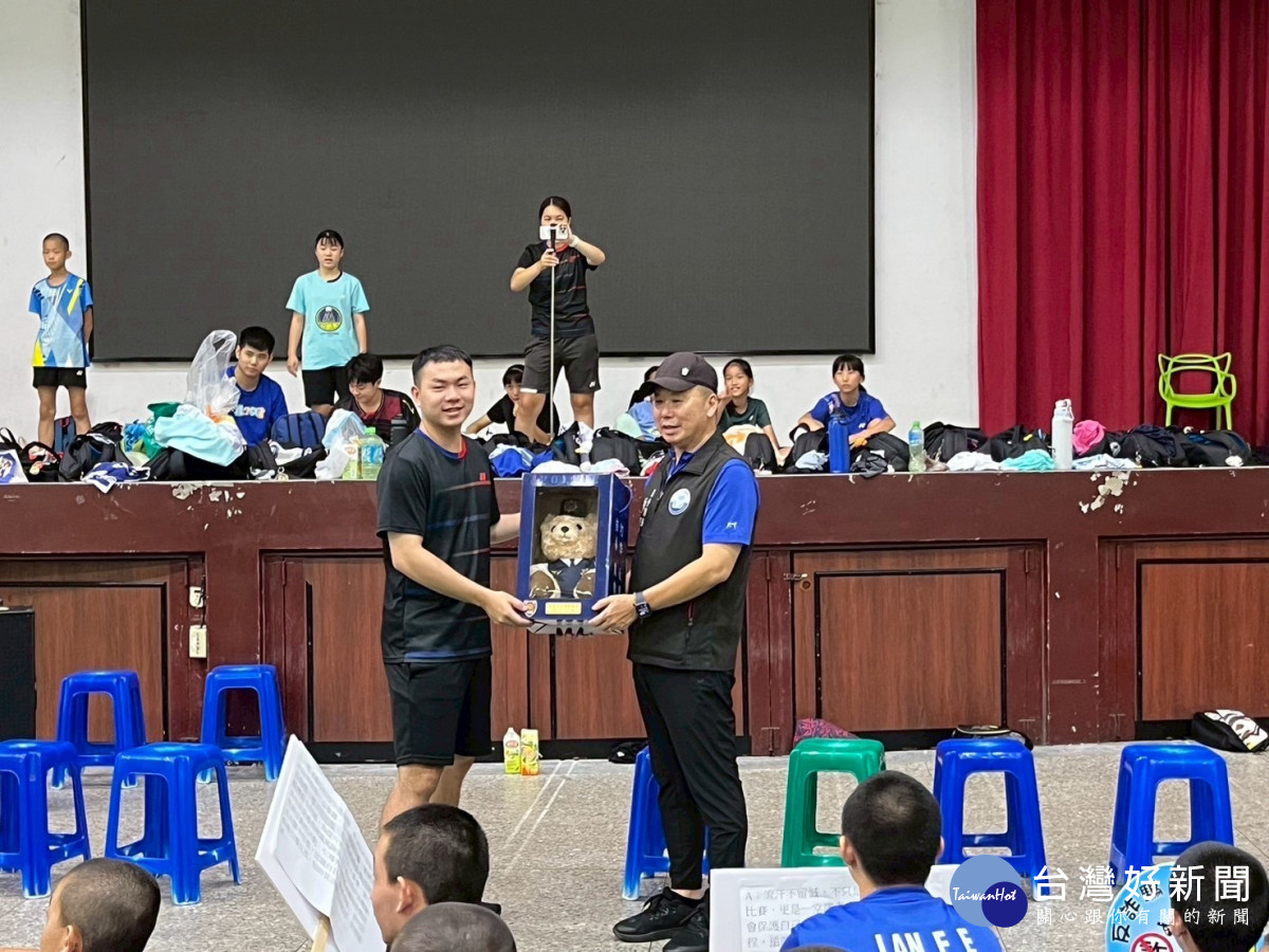 蘆竹分局舉辦「鐳射對戰，流汗不留憾」青春專案活動。<br />
<br />
