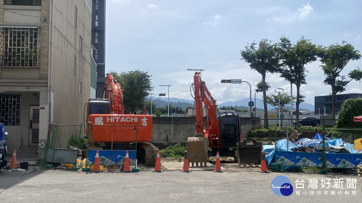 潭子區中興路因柳川排水阻隔，居民通行須繞道1.5公里。