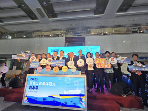 2025藍色公路海洋觀光嘉年華　陳光復邀旅客搭船遊澎湖深度體驗海島魅力