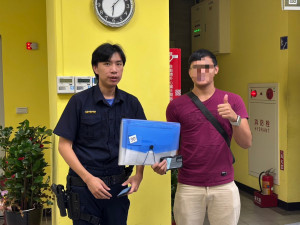 菲籍移工遺落重要文件夾，楊梅警積極協助尋回。