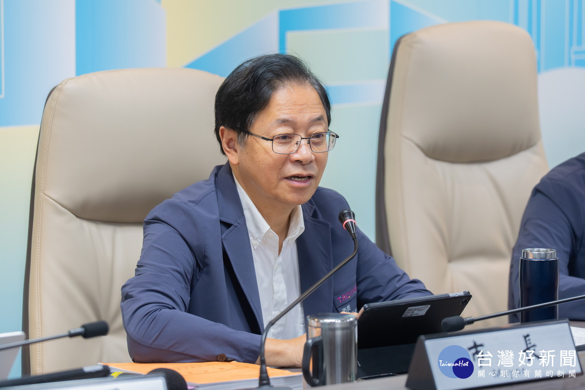 桃園市長張善政聽取捷工局專案報告後裁示。<br />
