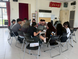 南台南家扶邀集扶助中的高中及大專生籌劃共識營，將帶領國中階段的弟妹開啟難忘的學習冒險，打造充實又有意義的夏日體驗。