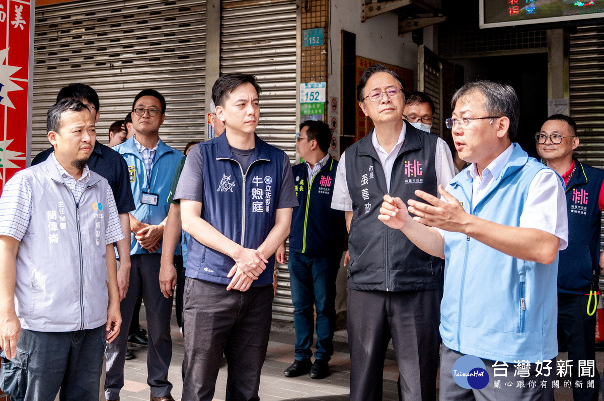 桃園市長張善政偕同立法委員牛煦庭視察「蘆竹行政園區」規劃基地，蘆竹區長李岳壇陪同說明。