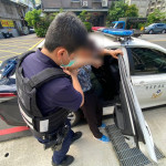 桃園老翁投票後迷途，平鎮警民協助返家。