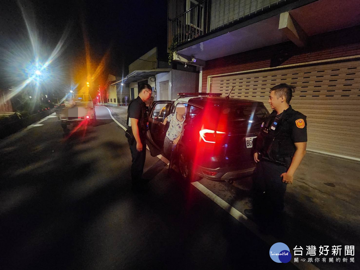 失智帕金森症老翁深夜迷途，警方鷹眼辨識系統助返家。  