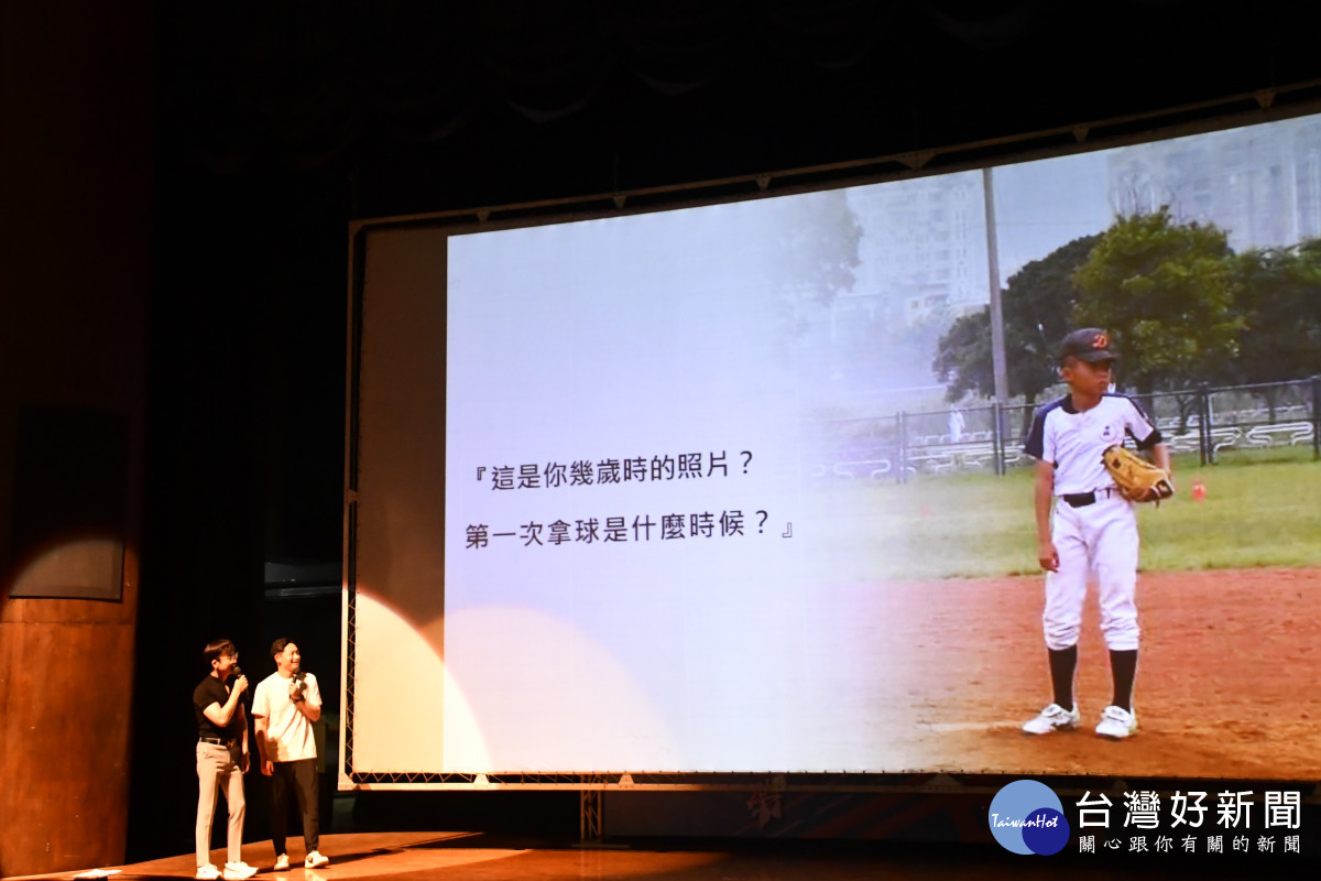 江國豪分享青年築夢之路。圖／記者鄧富珍攝