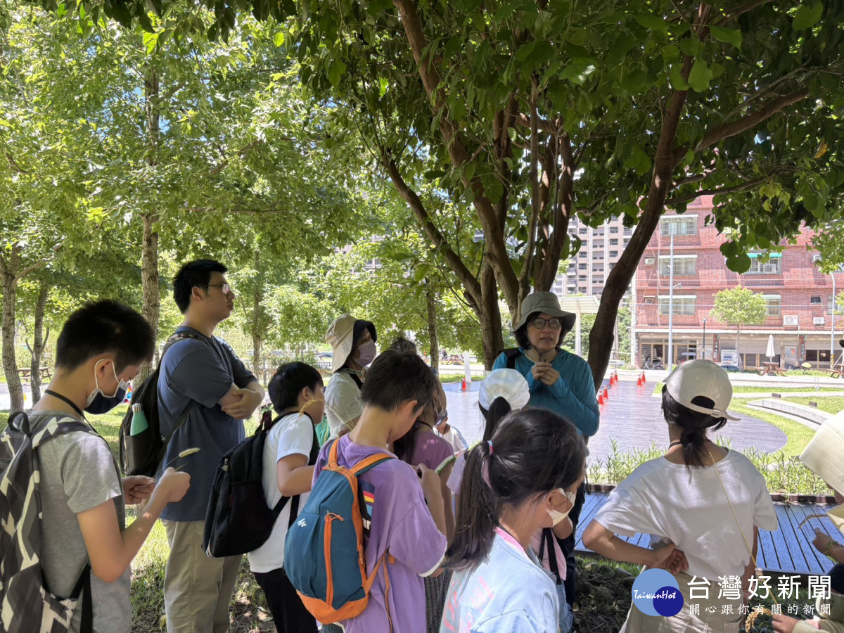 大有梯田生態公園(規劃設計者：王玲玲老師)導覽解說。