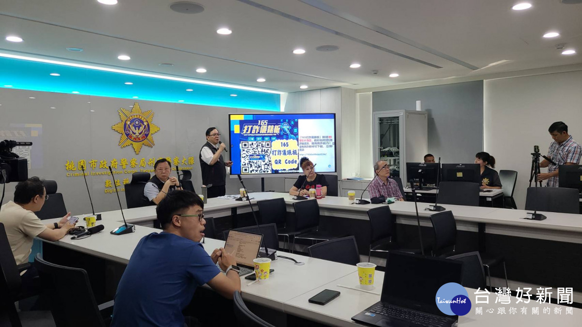 刑警大隊長鄺慶泰說明，打詐儀錶板公布數據。