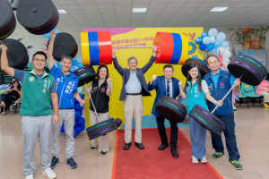 王副市長鼓勵長者勤運動護健康。