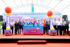 桃園市長張善政出席「桃園市大園區菓林市地重劃工程完工啟用及通車典禮」。