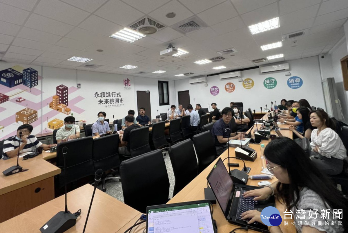 桃園市落實物流低碳行動，營業車達50輛即納入碳盤查。