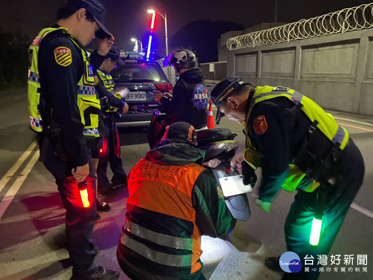 警方強化「交通執法」作為，針對行人及駕駛人常見違規行為管理，成效顯著。<br />
