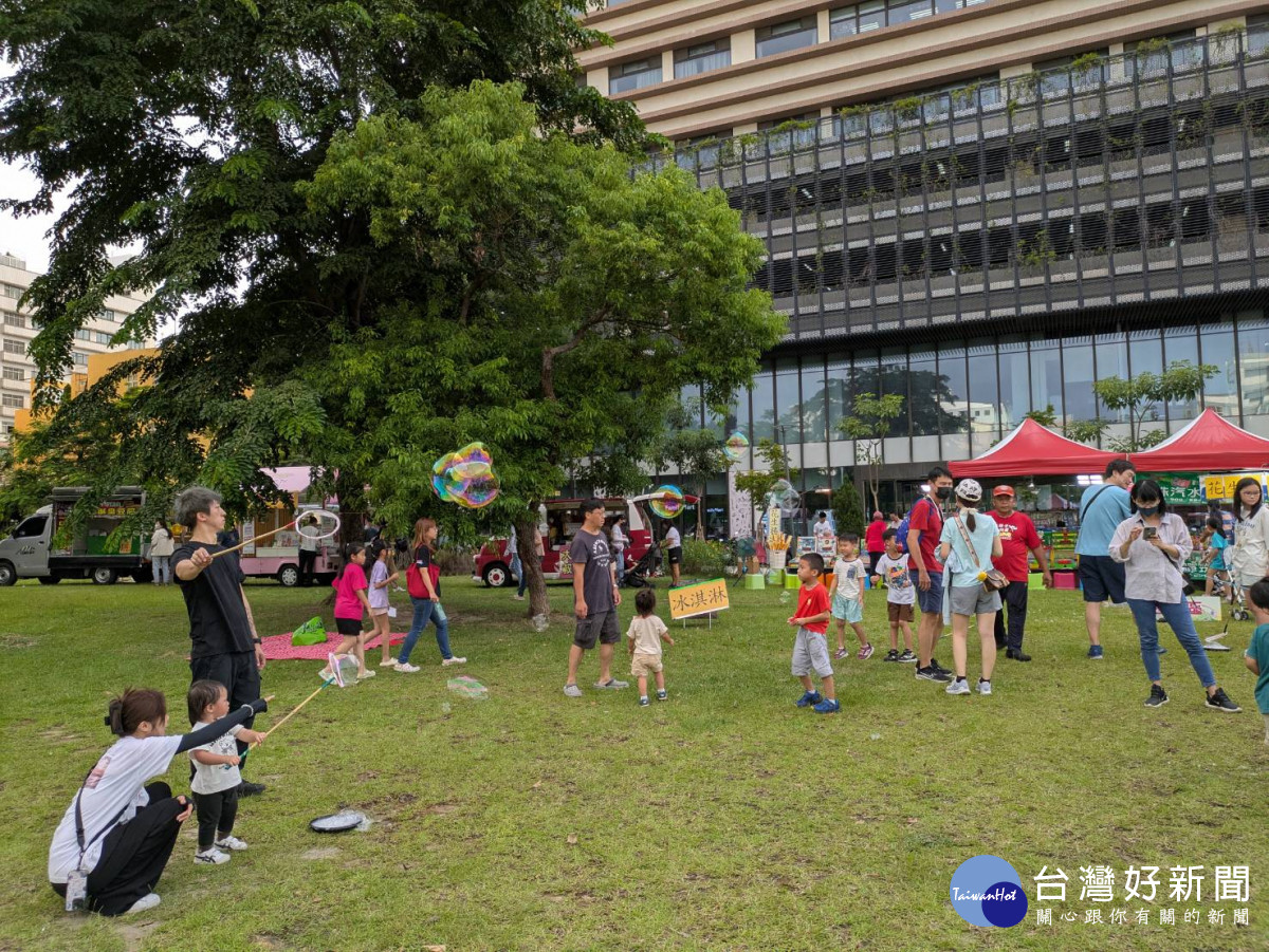 彰化童樂會遊樂趣，首場延平公園驚艷登場。圖／記者鄧富珍攝