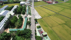 斥資逾5億打通和美聯外道路，美寮路(彰6線)道路拓寬預計116年4月底完工。圖／彰化縣政府提供