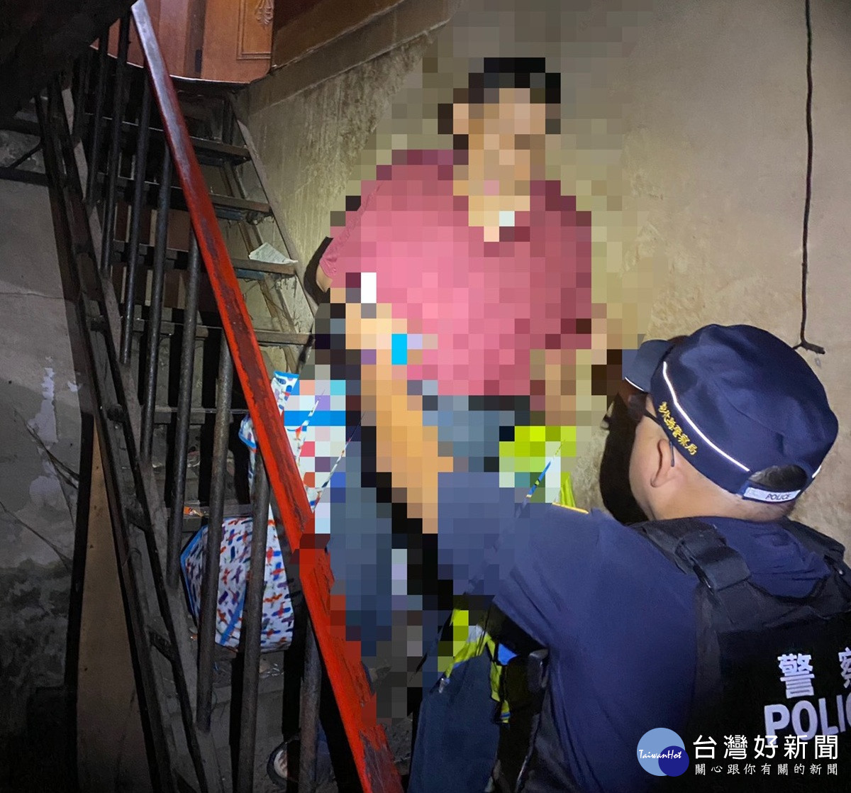 獨居病患報案求助虛弱難言　內安警即刻救援助送醫