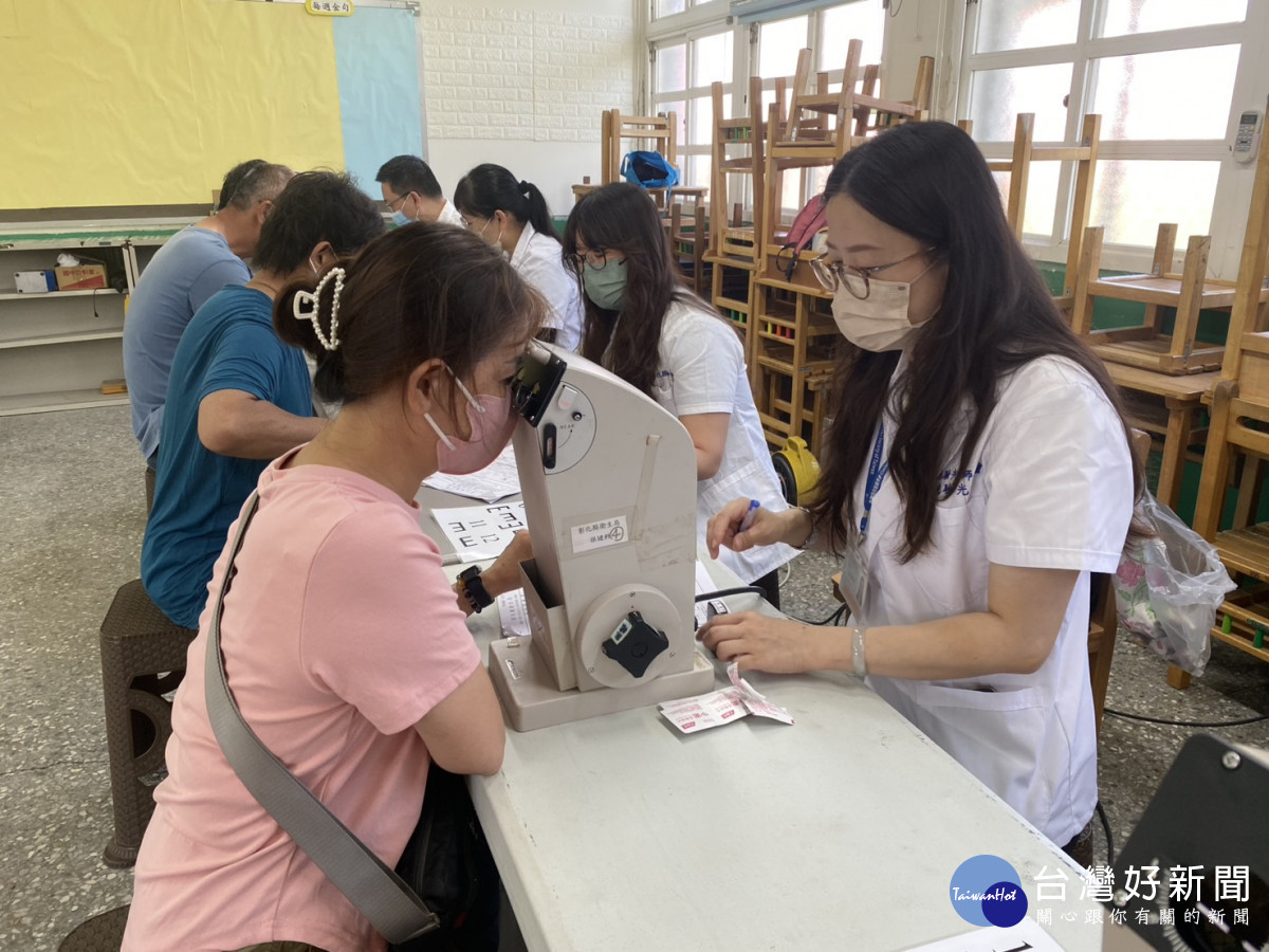彰化萬人健檢熱烈回響，逾1萬5千名鄉親踴躍參與。圖／記者鄧富珍翻攝