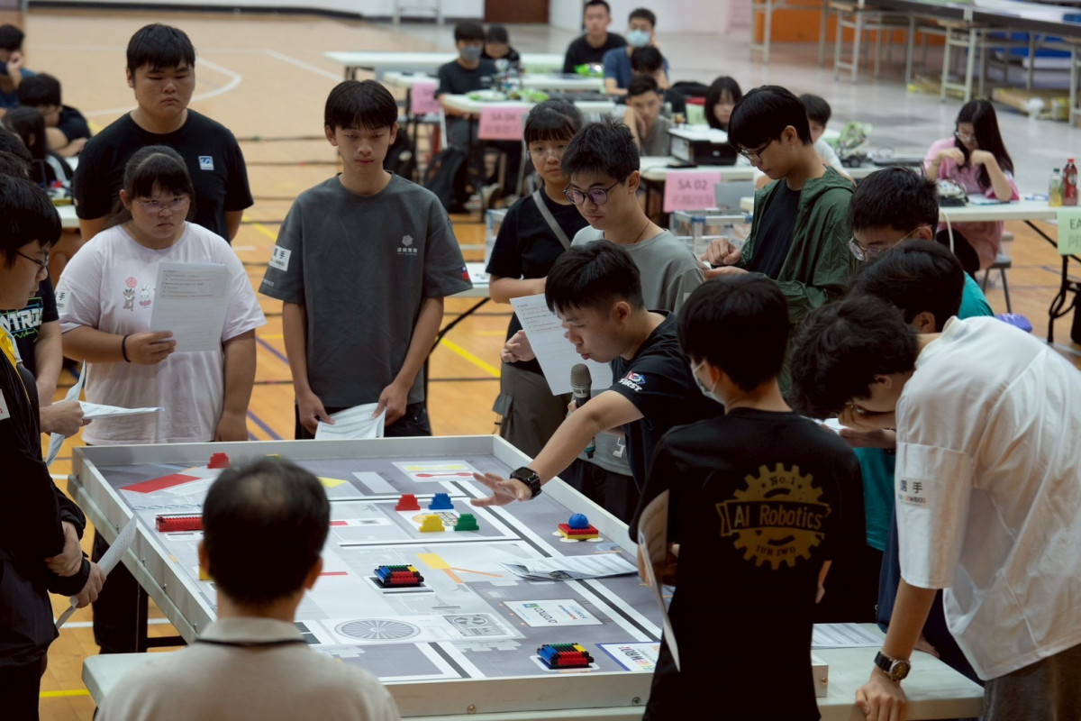2025WRO總決賽解說比賽規則。（圖/嶺東科技大學）