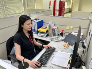 李宥璇參加桃竹苗分署「青年就業旗艦計畫」成功跨界轉職，進入光電產業擔任人資管理師。