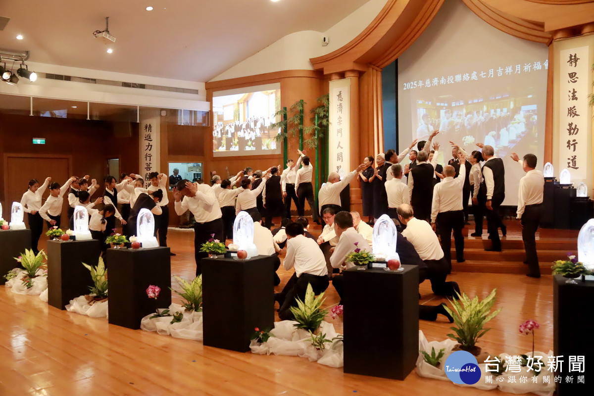 活動中有茹素分享、經藏演繹等。（記者扶小萍攝）