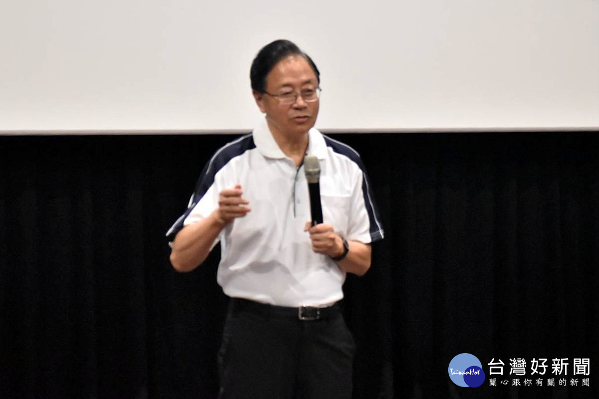 桃園市長張善政於「守護我們的星球」紀錄片放映會中致詞。<br />
