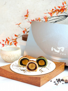 「心禧-典藏秋韻」中秋蛋黃酥禮盒圖片提供／業者。