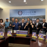 弘光科大校友及台灣人工智慧協會，捐贈100本《台灣人工智慧實戰解方精選 50》書籍，讓師生在學習與研究上有更多啟發。