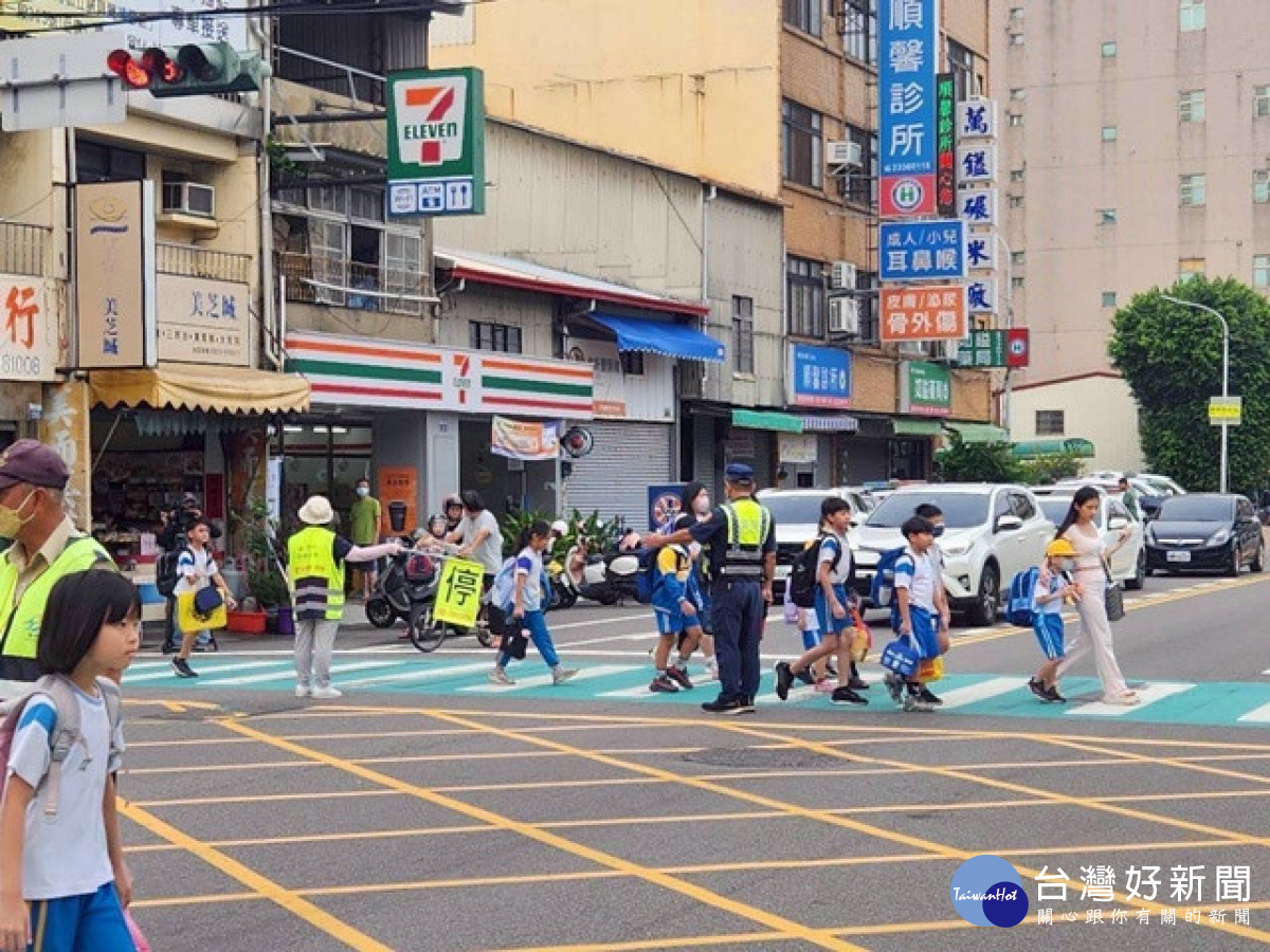烏日警護童。林重鎣攝