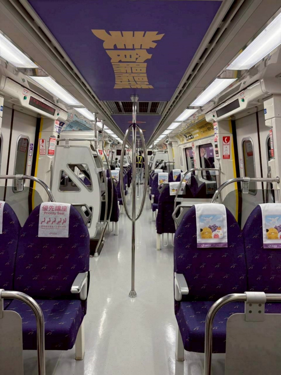 桃捷公司推動文創IP合作，推出普通車「美食腸腸號」彩繪列車。