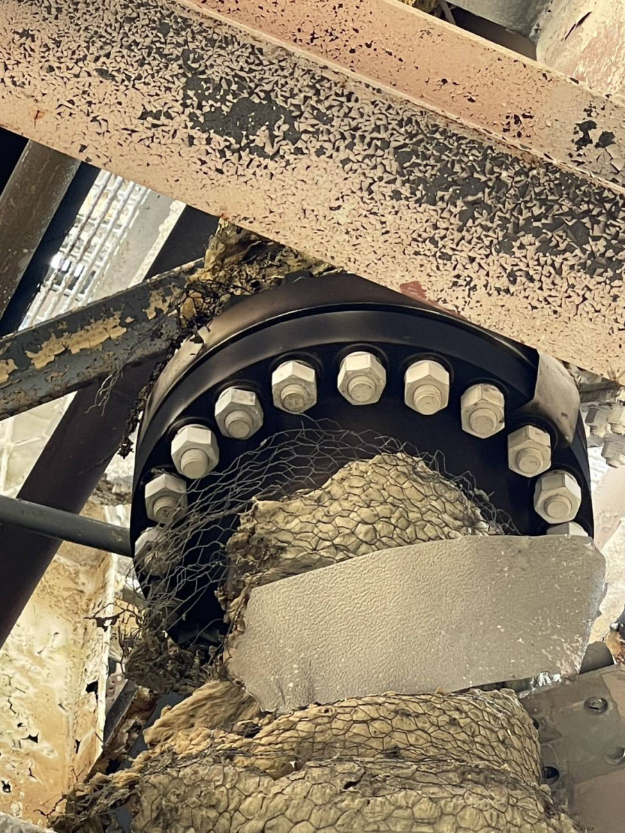 圖為法蘭（flange），用於連結兩段管線或管件的金屬構件，通常以螺栓鎖固，並夾入墊片以確保密封。5（圖／台電提供）