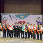 好人好事代表接受表揚。（記者扶小萍攝）