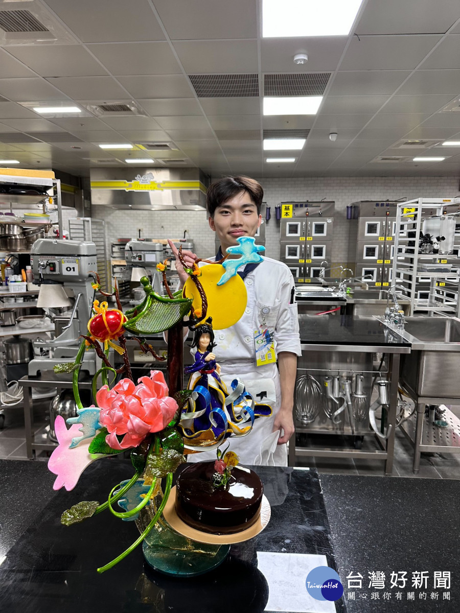 永平工商沈承祐同學獲西點製作國手資格。