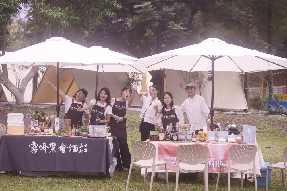 農村水保署台中分署邀12家地酒業者共同參與-霧峰農會酒莊/禁止酒駕‧酒後不開車。(圖/農村水保署台中分署)<br />
