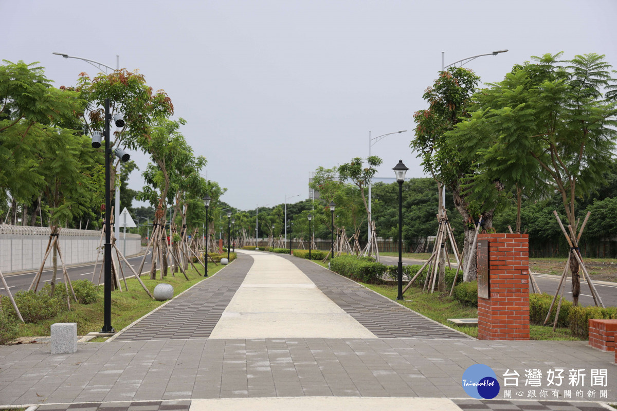 雲林縣政府向中央爭取經費辦理雲92-1線（芒果大道）道路拓寬工程，今(24)日正式開放第一階段通車／林詩涵翻攝